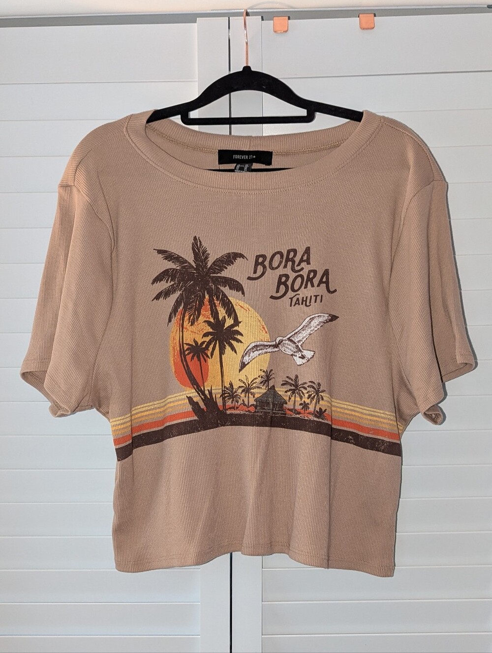 Women's Crop Tee - Tan Graphic Bora Bora